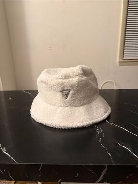 Guess Women Cream Sherpa Bucket Hat with Logo Triangle